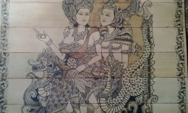 Naskah lontar tradisional dalam aksara bali