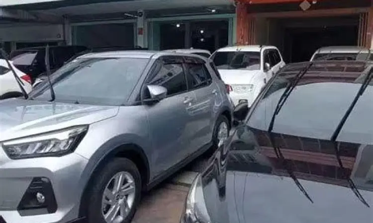 Kawasan Bisnis Jalan Nibung Raya Showroom mobil bekas berkualitas di Jalan Nibung Raya