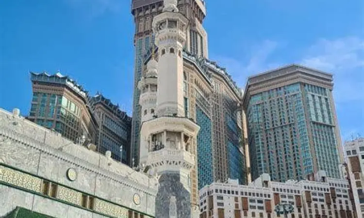 Eksterior Zamzam Tower Makkah yang megah