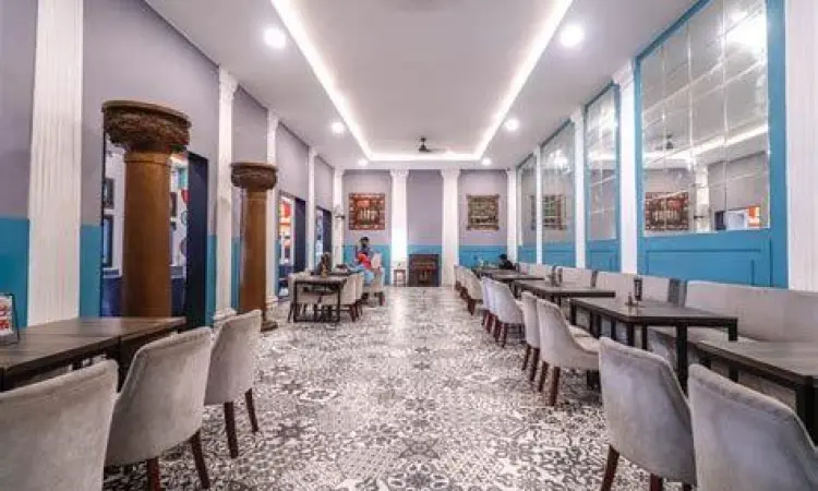 Interior Rumah Kentang 1908 Interior mewah restoran Rumah Kentang 1908