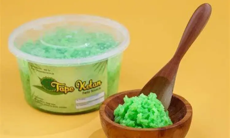 Tampilan tape ketan muntilan hijau tradisional