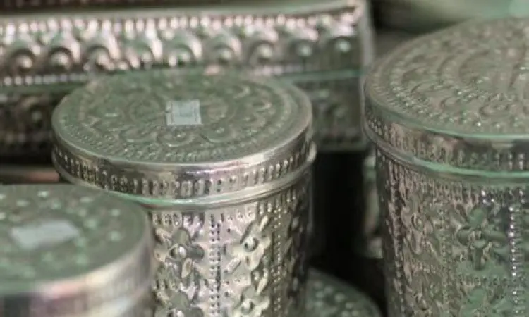 Kerajinan perak bali yang detail dan mewah