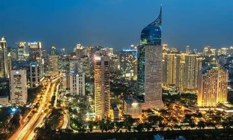 Kepadatan kota Jakarta sebagai pusat ekonomi di Pulau Jawa
