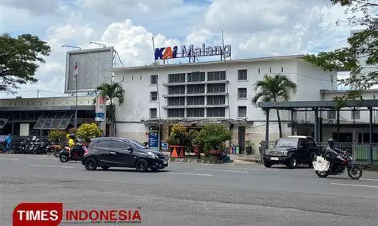 Arsitektur Klasik Stasiun Malang gambar stasiun malang bangunan lama kolonial