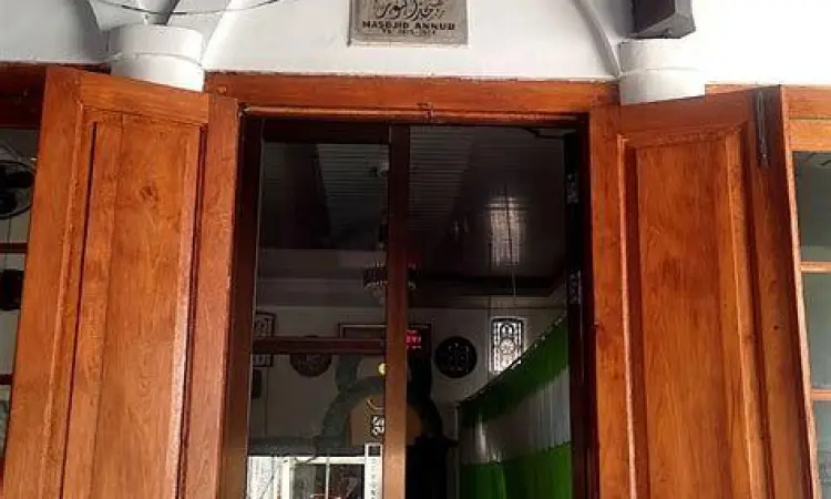 Masjid An-Nur Ketandan Masjid An-Nur yang berada di dalam Kampung Ketandan Surabaya