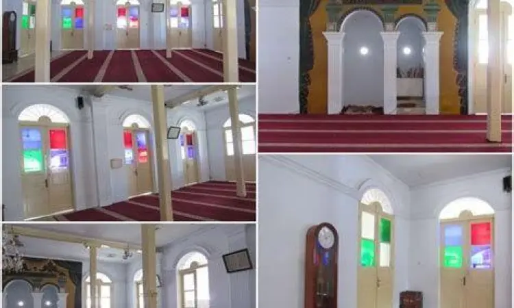 Interior Masjid An-Nur Empang Interior Masjid An-Nur Empang yang megah