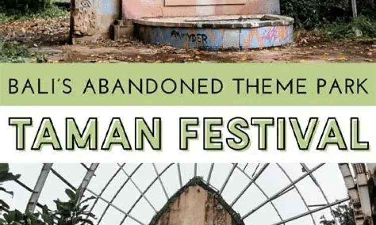 Reruntuhan Taman Festival Bali dekat Pantai Padang Galak