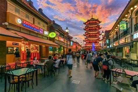 Pusat Kuliner PIK 2 Deretan kafe dan restoran di kawasan PIK 2