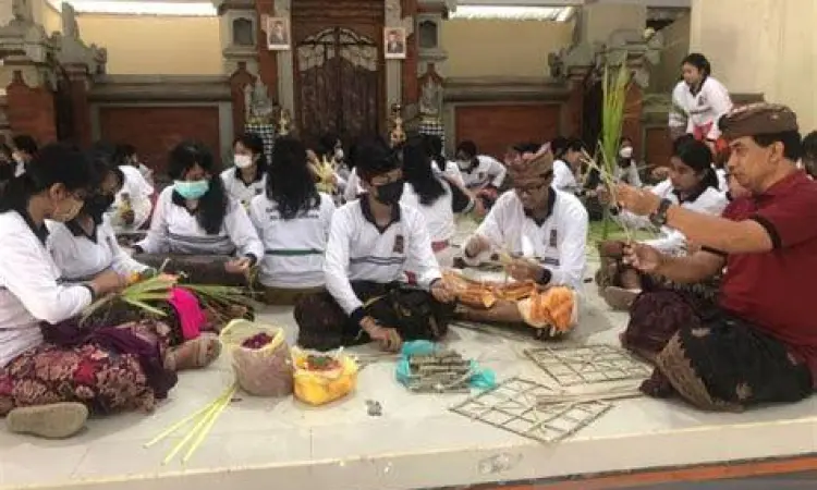 Budaya Komunikasi di Bali Interaksi sosial masyarakat Bali