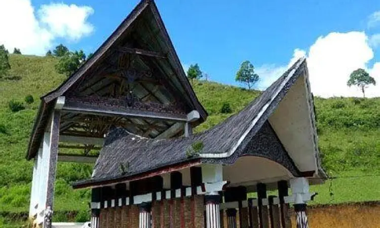 Situs sejarah Batu Hobon di Samosir