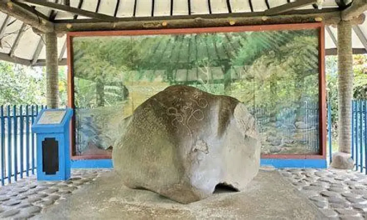 Situs Prasasti Ciaruteun Lokasi pemindahan prasasti ciaruteun di Bogor