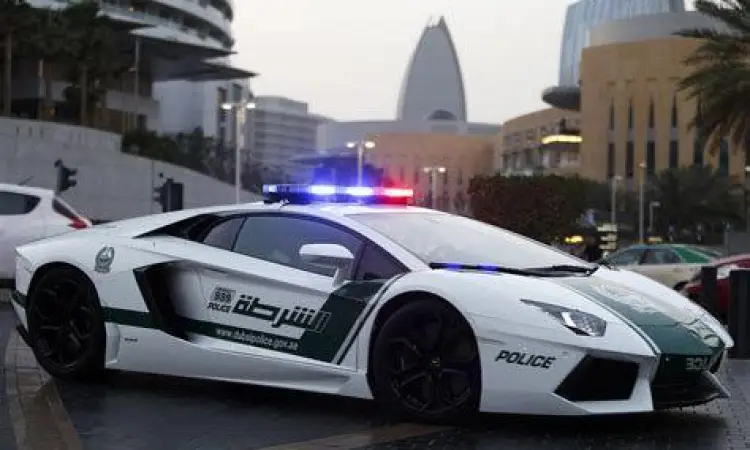 Otoritas Dubai Mobil polisi mewah Dubai