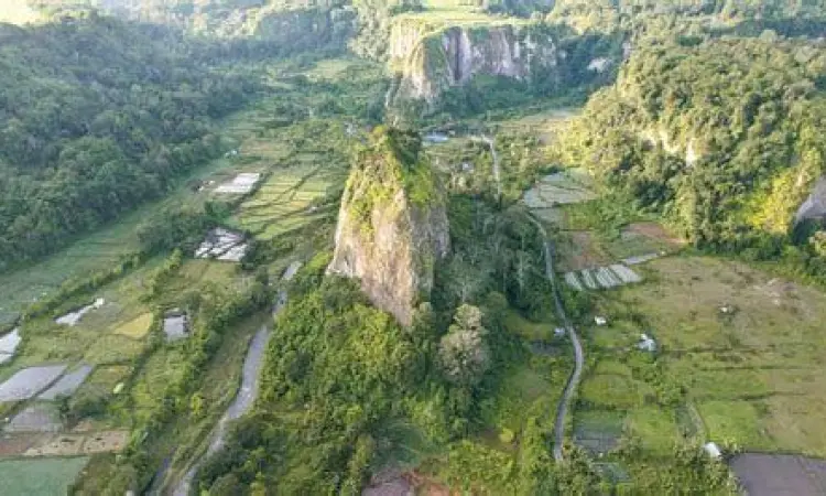 Lembah Ngarai Sianok yang indah