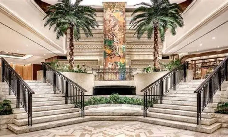 Lobby hotel mewah di Jakarta