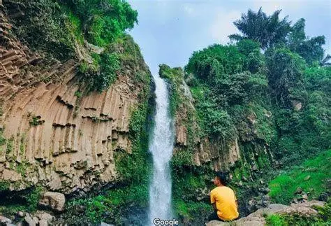 Eksotisme Curug Putri Tegal Pemandangan air terjun Curug Putri Tegal yang eksotis