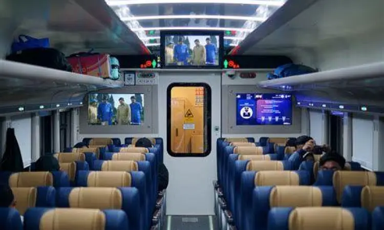 Kursi Kereta Ekonomi CA New Generation Interior kursi kereta ekonomi CA New Generation yang bisa diatur kemiringannya