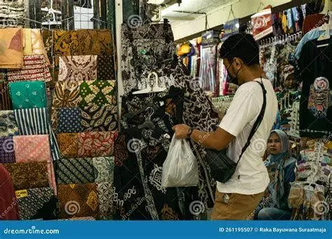 Batik Yogyakarta Koleksi kain batik di Pasar Beringharjo