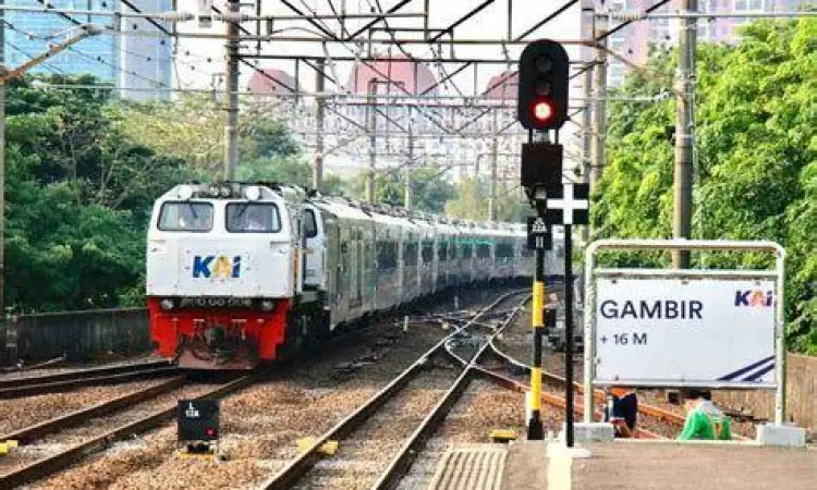 Stasiun Gambir Jakarta Akses Stasiun Gambir dari Jl Ridwan Rais