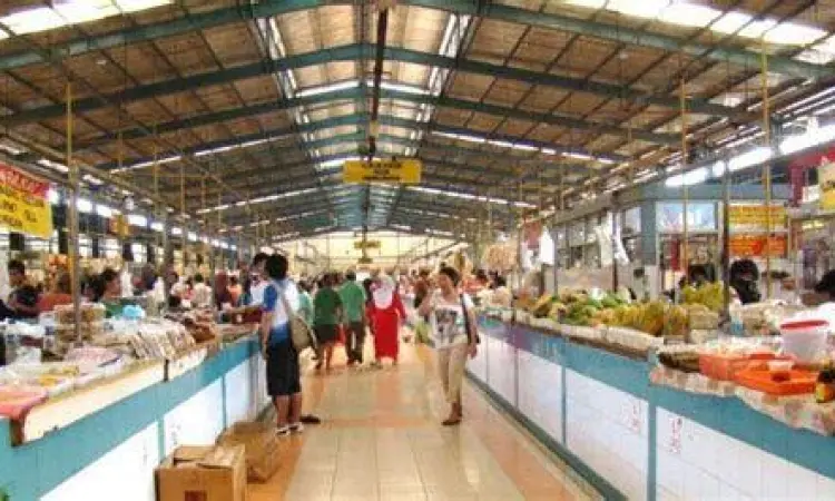 Percakapan di pasar saat belajar bahasa Minang