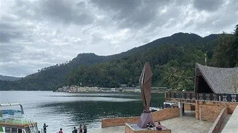 Wisata Alam Simalungun Destinasi wisata alam populer di Kabupaten Simalungun